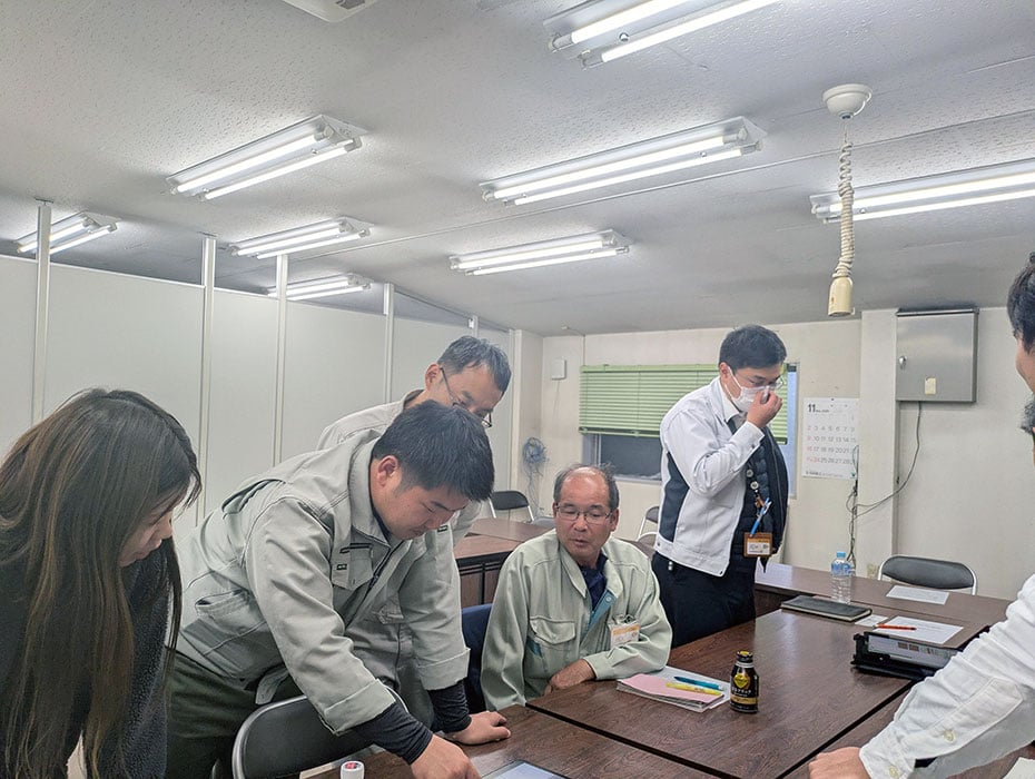 品目見える化ツールプロトタイプ検証の様子